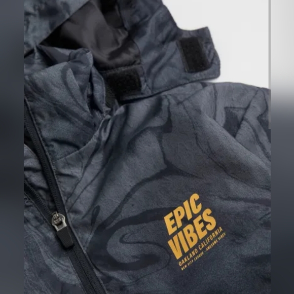 H&M Other - EUC H&M black and gray hooded Epic Videos windbreaker Boys 12-14